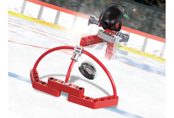 LEGO Sports 3558 - Red Player & Goal - Image 1