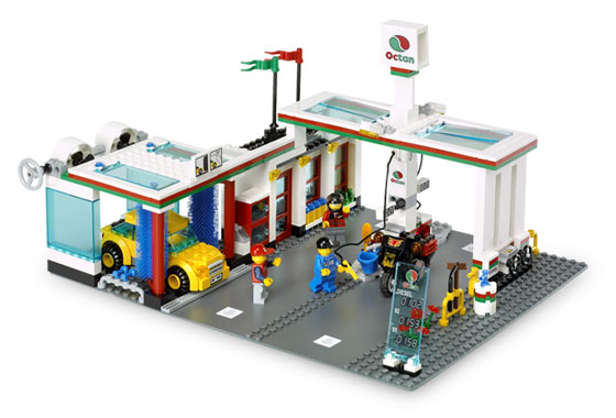 LEGO Town 7993 - Service Station With instructions and box - Image 1