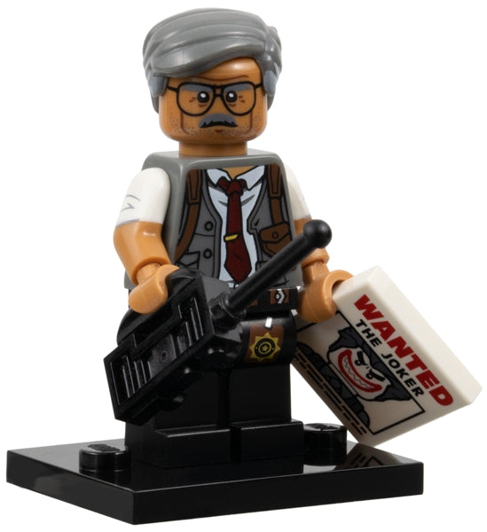 LEGO Collectible Minifigures coltlbm-7 - coltlbm Commissioner Gordon, The LEGO Batman Movie, Series 1 (Complete Set with Stand and Accessories)