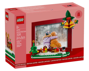 LEGO 40702 Christmas Picture Frame set box showing a red frame with a festive winter scene build including a tree and snowman.