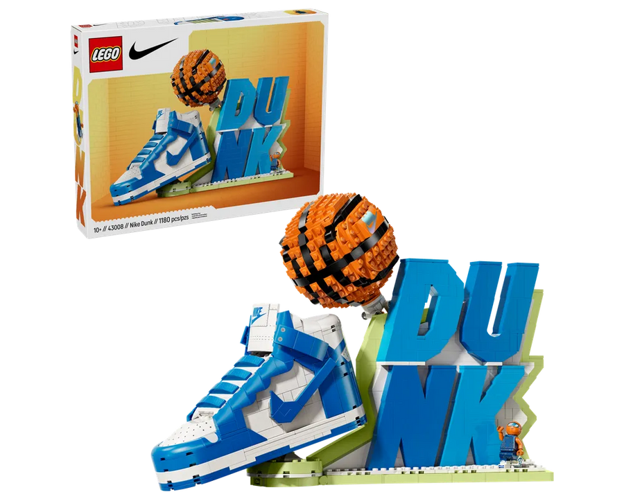 LEGO Nike 43008 - Nike Dunk - Authentic LEGO Set Main Image