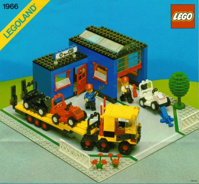 LEGO Town 1966 Car Repair Shop, garage with truck, vehicles and 2 mechanics