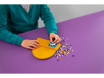 LEGO Dots 41955 Stitch-on Patch, decorating a patch