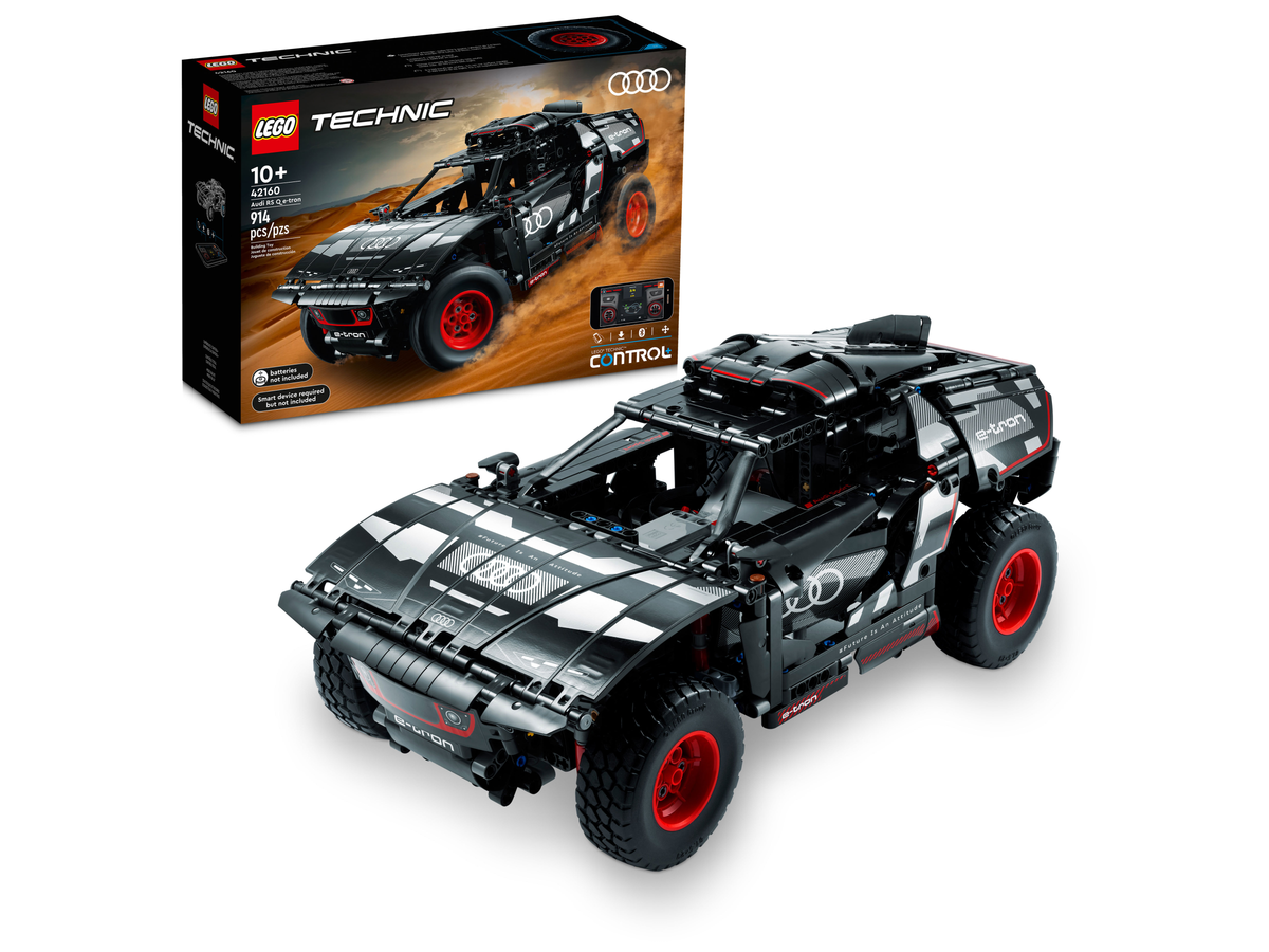 LEGO Technic 42160 Audi RS Q e-tron, box and built model