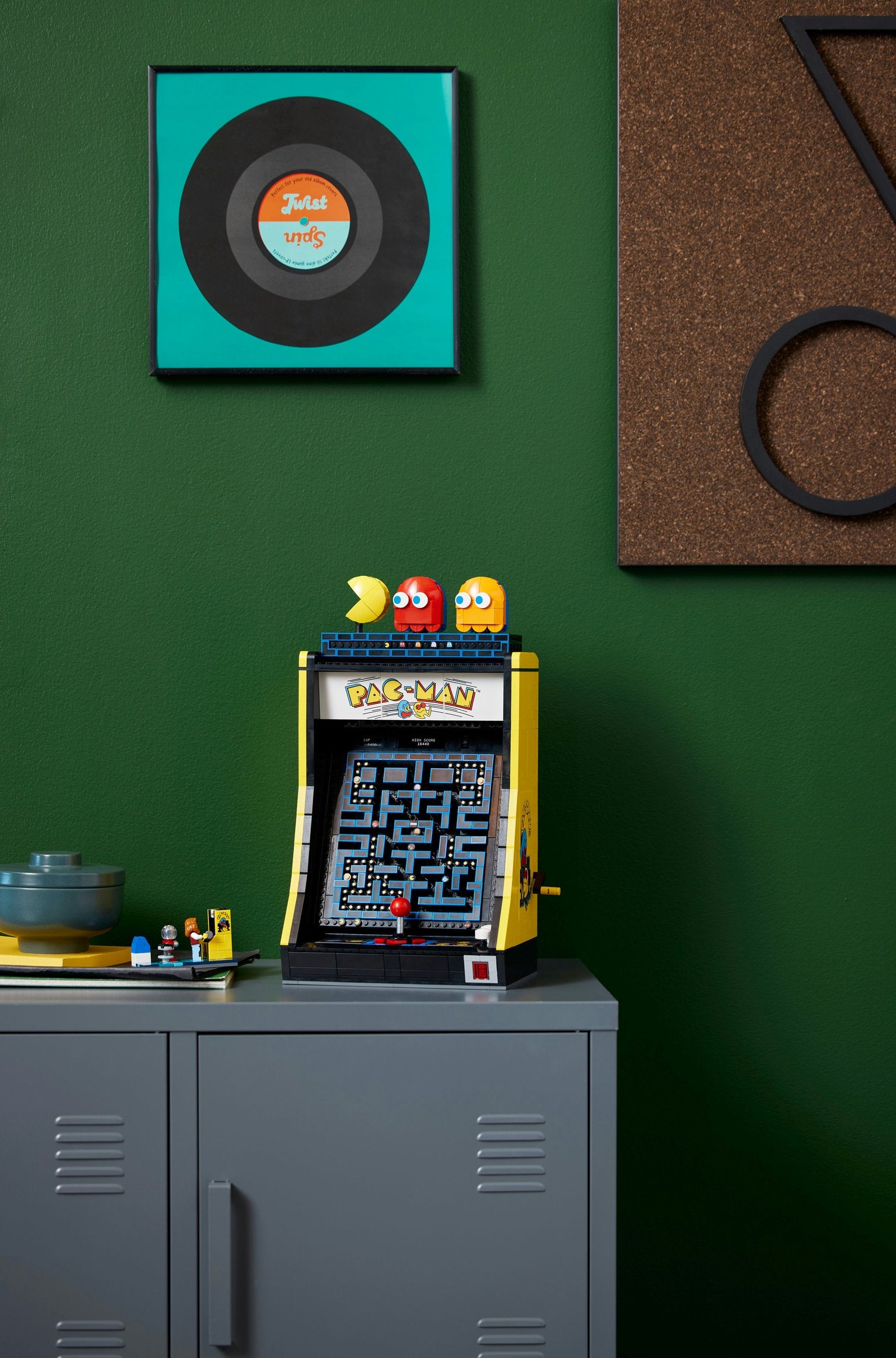 LEGO Creator 10323 - PAC-MAN Arcade - Authentic LEGO Set Image 8