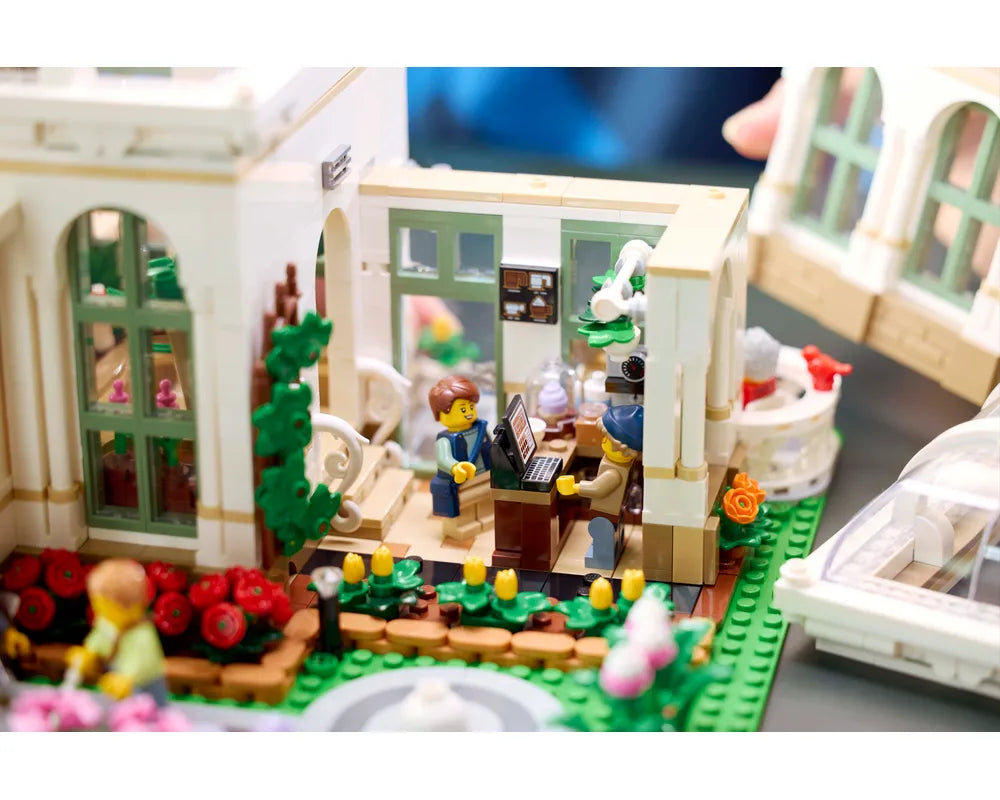 LEGO LEGO Ideas (CUUSOO) 21353 - The Botanical Garden - Authentic LEGO Set Image 11