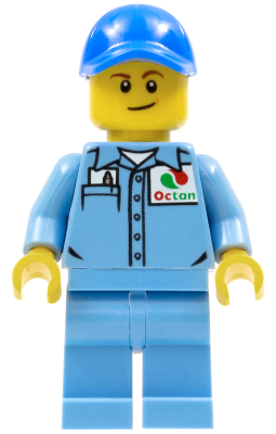 LEGO Minifigure cty0689 - Middelblauw uniformshirt met zak en Octan-logo, middelblauwe benen, blauwe pet met gat, scheve glimlach