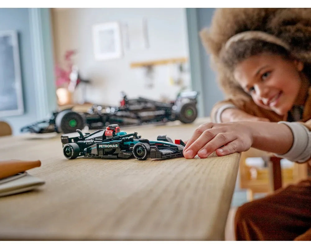 LEGO SPEED CHAMPIONS 77244 - Mercedes-AMG PETRONAS F1 Team W15 E Performance - Authentic LEGO Set Image 11