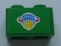 LEGO 3004pb087 - Steen 1 x 2 met Box en Pijlen en Globe op Achtergrondpatroon (Sticker) - Set 7733