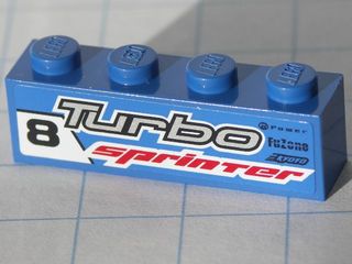 LEGO 3010pb114R - Steen 1 x 4 met zwart '8' en grijs 'Turbo' en rood 'sprinter' patroon model rechterkant (Sticker) - Set 8120