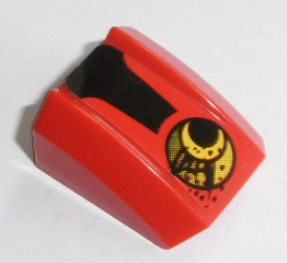 LEGO 30602pb090R - Helling, gebogen 2 x 2 lip met uitlaat en vuil- en zwarte strepen patroon model rechterkant (sticker) - Set 8864