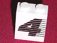 LEGO 4864apx4 - Paneel 1 x 2 x 2 - Solid Studs met zwart nummer 4 en lijnenpatroon