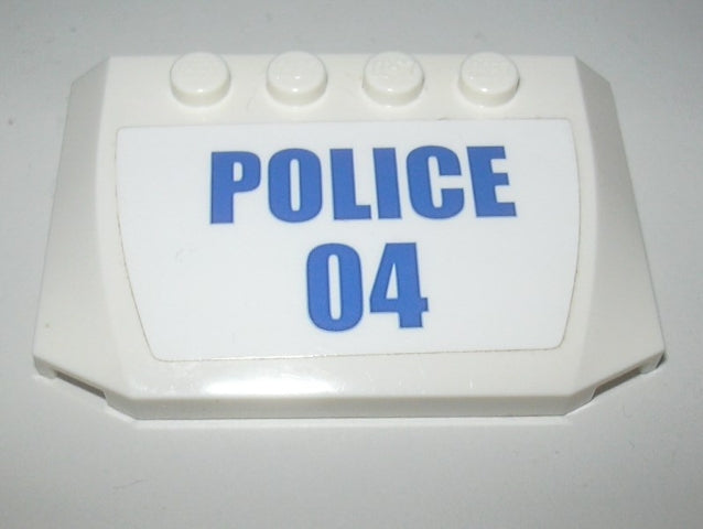 LEGO 52031pb133 - Wig 4 x 6 x 2/3 Drievoudig Gebogen met Blauw 'POLICE' en '04' op Achtergrondpatroon (Sticker) - Set 60139