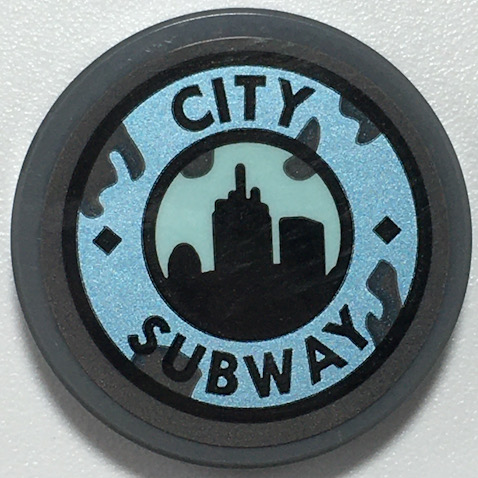LEGO 14769pb453 - Ronde tegel 2 x 2 met Bottom Stud Holder met zwart 'CITY SUBWAY' op Metallic Light Blue, Skyline op Light Aqua cirkelpatroon (Sticker) - Set 70427