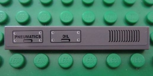 LEGO 6636pb041 - Tegel 1 x 6 met 'PNEUMATICS' en 'OIL' Panelen en Vents Patroon (Sticker) - Set 8960
