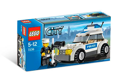 LEGO City 7236 Police Car set box with a white and blue police vehicle, a police minifigure, and speed camera.