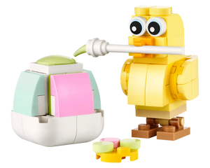 LEGO Creator 30690 set featuring a yellow chick painting a pastel Easter egg with a paintbrush and a palette.
