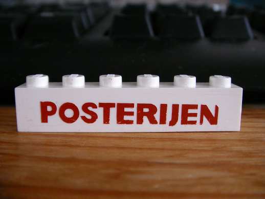 LEGO crssprt02pb40 - Steen 1 x 6 zonder onderste tubes met kruisvormige steunen en rode 'POSTERIJEN' opdruk