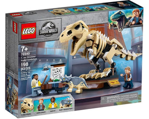 LEGO Jurassic World 76940 T. rex Dinosaur Fossil Exhibition set box showing the tan T. rex fossil, Owen, Darius & baby Triceratops.