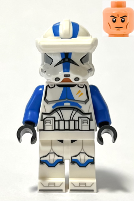 LEGO Minifigure sw1248 - Clone Trooper Specialist, 501st Legion (Phase 2) - Blue Arms, Macrobinoculars, Nougat Head, Helmet with Holes