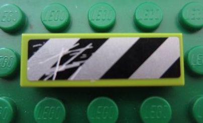 LEGO 63864pb008 - Tile 1 x 3 with Danger Stripes and Scratches Pattern 2 (Sticker) - Set 8189