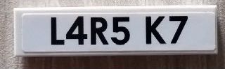 LEGO 2431pb0383 - Tegel 1 x 4 met zwart 'L4R5 K7' patroon (Sticker) - Set 8297