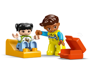 LEGO DUPLO 10447 - Ambulance & Driver - Authentic LEGO Set Image 5