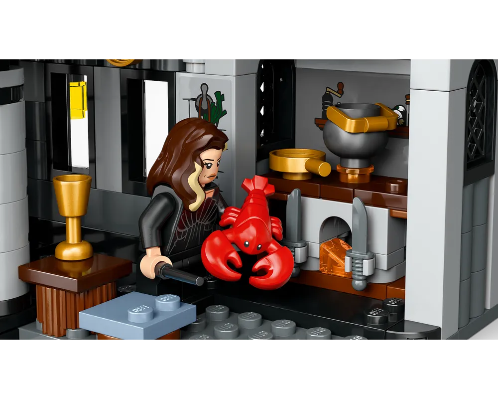 LEGO Harry Potter 76453 - Malfoy Manor - Authentic LEGO Set Image 6